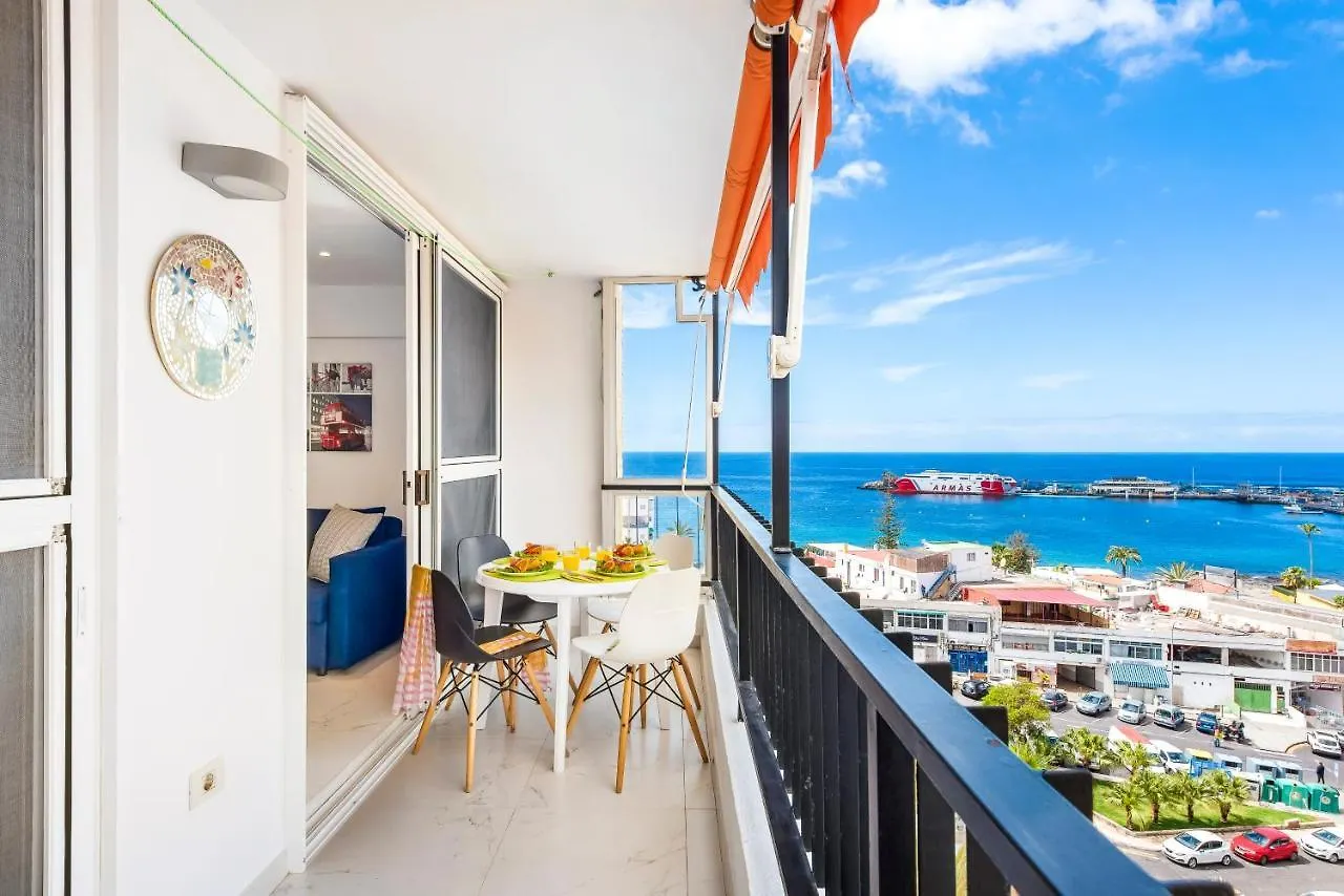76. Los Cristianos First Sea Line, Parking, Wi Fi Los Cristianos (Tenerife)